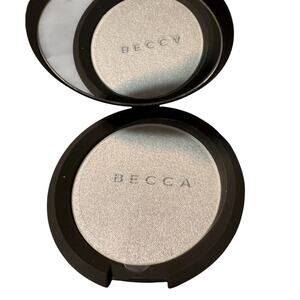BECCA Women's PEARL Shimmering Skin Perfector Pressed Creamy Powder 7g / 0.25 oz